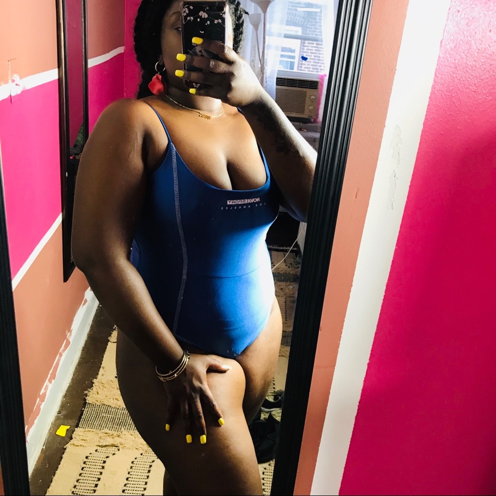 Fashion nova nova sport bodysuit